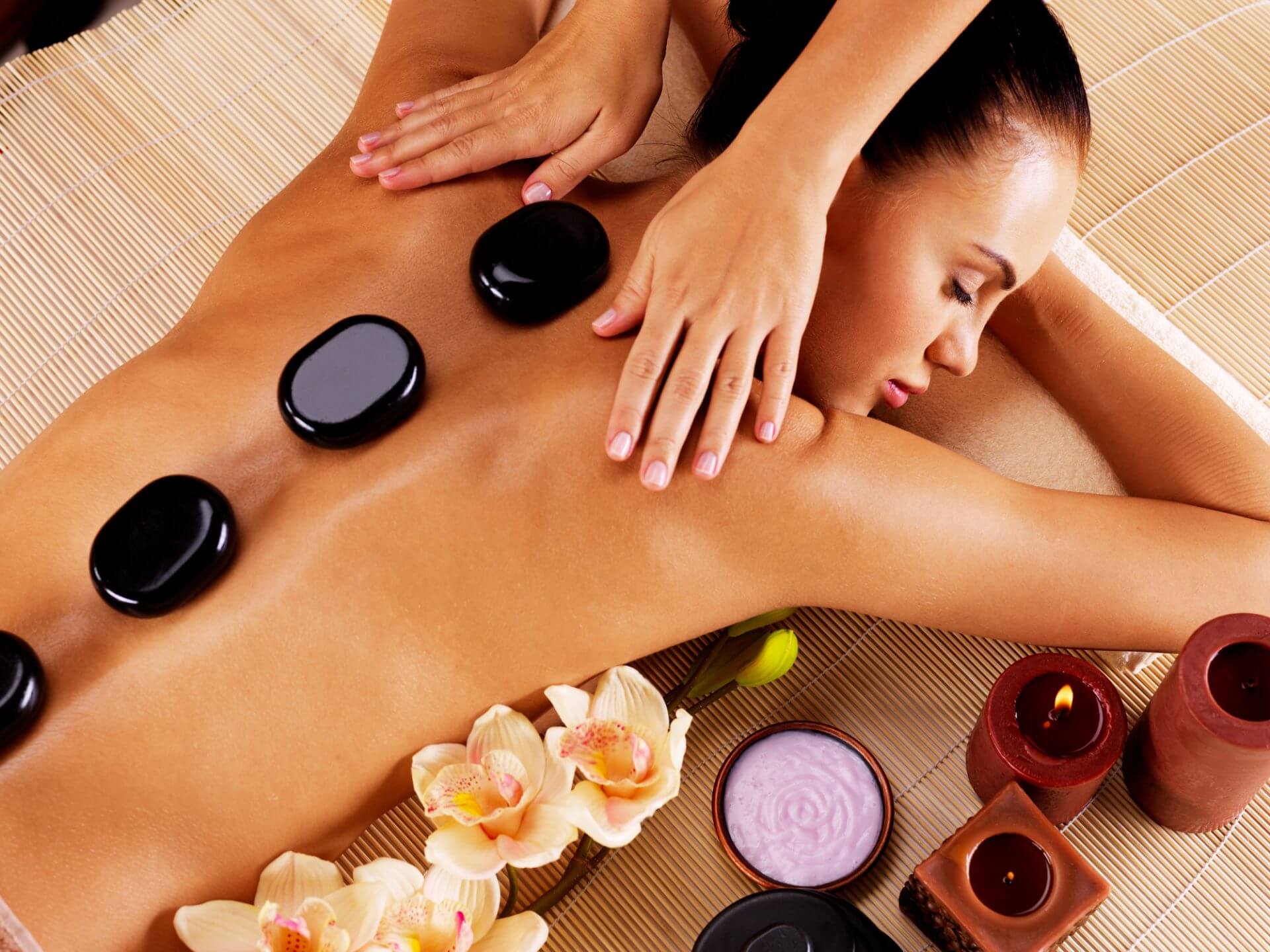 Adult-woman-having-hot-stone-m